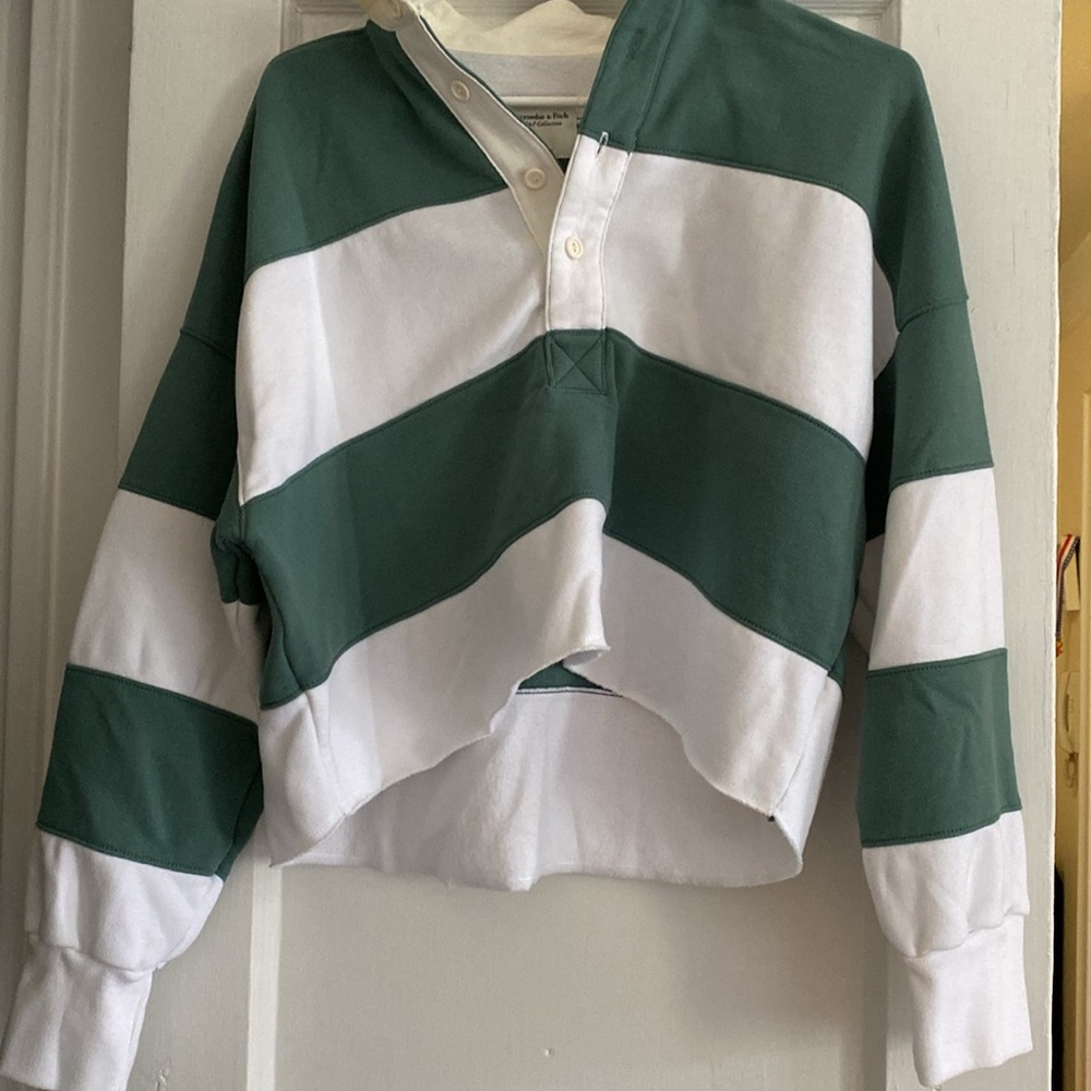 Abercrombie & Fitch Green and White Long Sleeve Tee